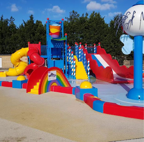 Plages de piscine en béton poreux